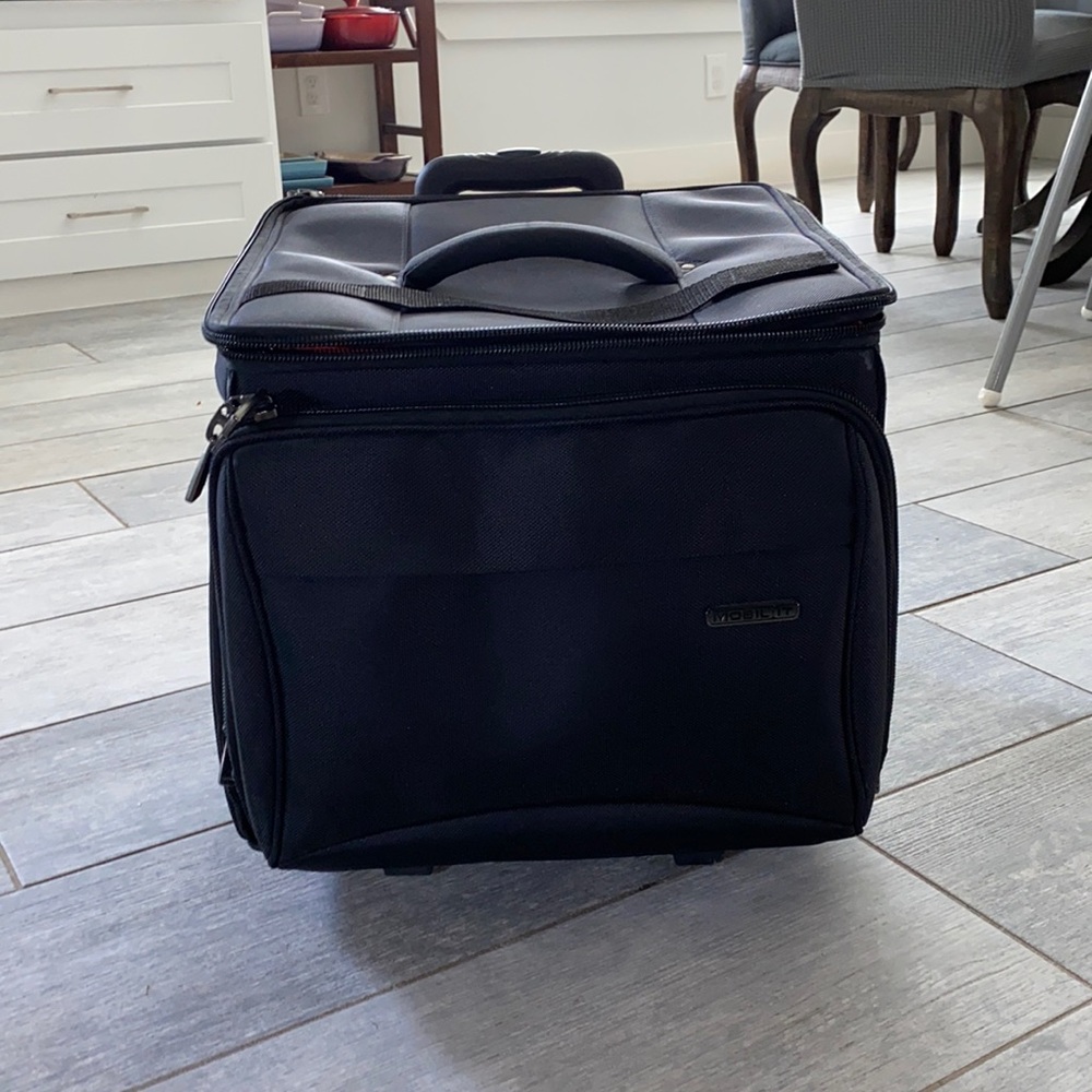 Ativa Mobil-It Rolling Briefcase